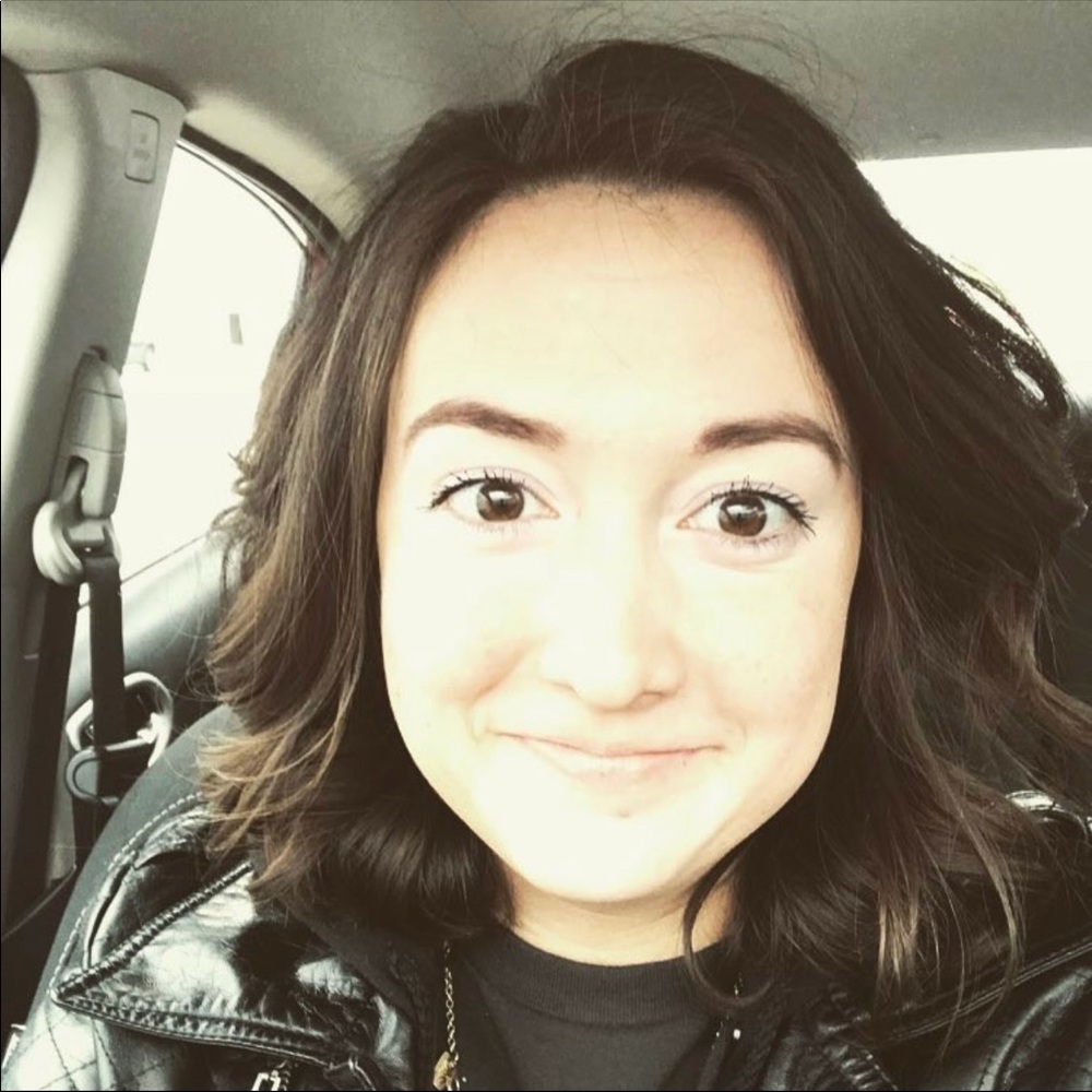 Meet your Posher, Claire